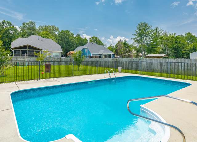 Property at 7762 Lynnle Way, Hixson, TN 37343, 4 beds, 2.5 baths