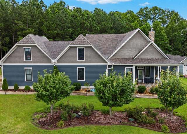 Property at 217 Jasper Springs Dr, Jasper, TN 37347, 4 beds, 3 baths
