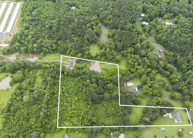 Property at 452 Davenport Rd, Resaca, GA 30735, 4 beds, 3 baths