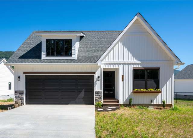 Property at 738 Sells Ln, Trenton, GA 30752, 3 beds, 2 baths