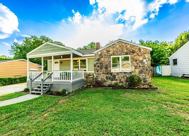 Property at 305 S Lovell Ave, Chattanooga, TN 37411, 2 beds, 2 baths