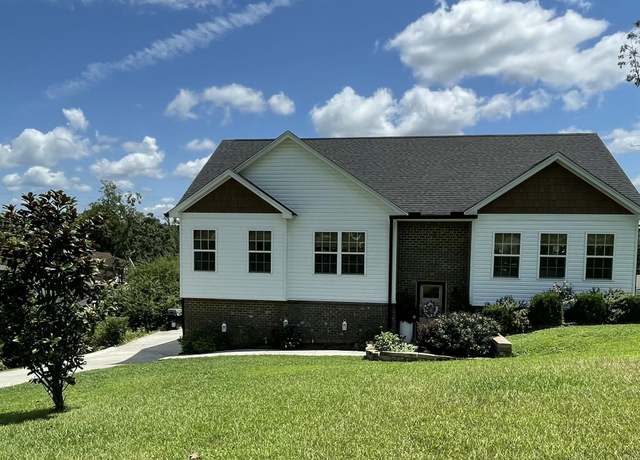 Property at 4012 Shady Oak Dr, Ooltewah, TN 37363, 3 beds, 3 baths