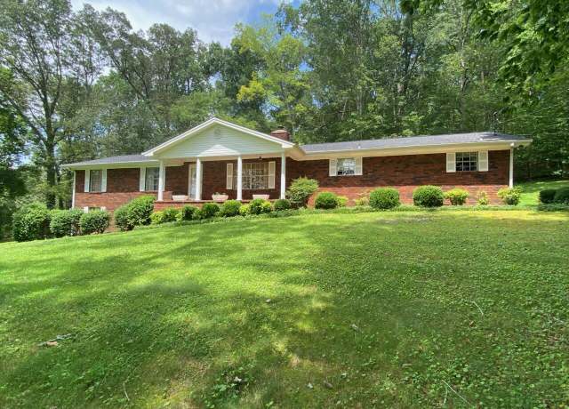 Property at 213 SE Dunn Farm Rd, Cleveland, TN 37323, 3 beds, 2 baths
