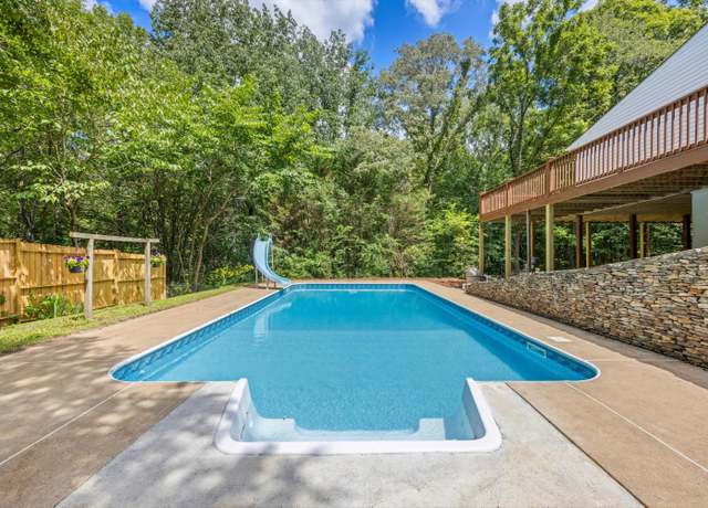 Property at 190 Geren Dr NE, Cleveland, TN 37323, 3 beds, 2 baths