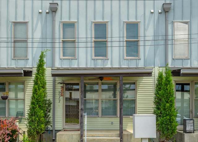 Property at 277 W 19th St, Chattanooga, TN 37408, 2 beds, 2.5 baths