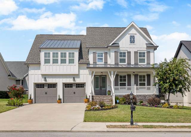 Property at 2305 Weeping Willow Dr, Ooltewah, TN 37363, 4 beds, 2.5 baths