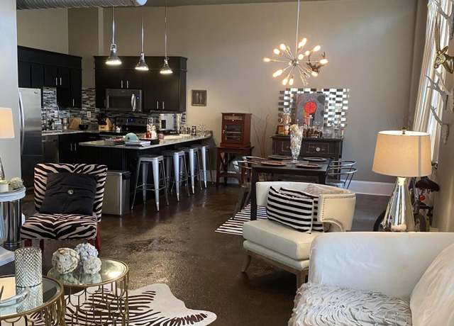Property at 1301 Market St #207, Chattanooga, TN 37402, 1 bed, 1 bath