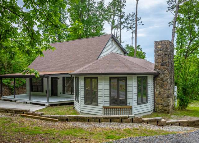 Property at 141 Larry Dr, Ringgold, GA 30736, 3 beds, 2 baths