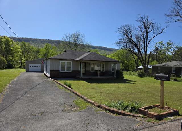 Property at 228 S Moss Ave, Chattanooga, TN 37419, 2 beds, 1 bath