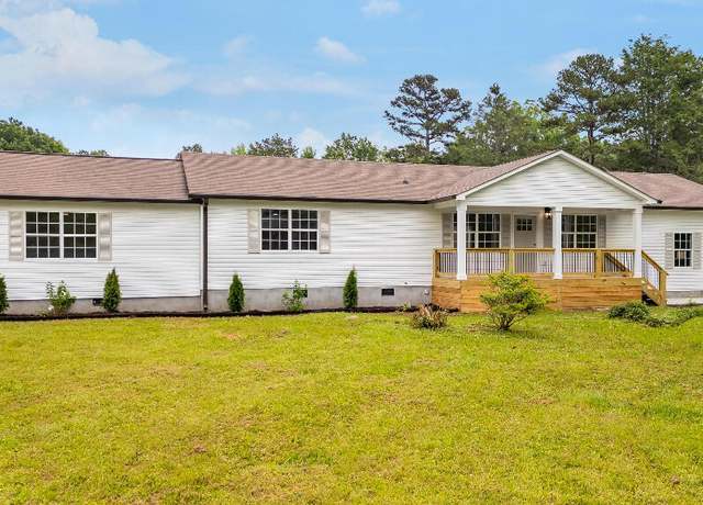 Property at 8208 Hixson Springs Rd, Signal Mountain, TN 37377, 4 beds, 2 baths