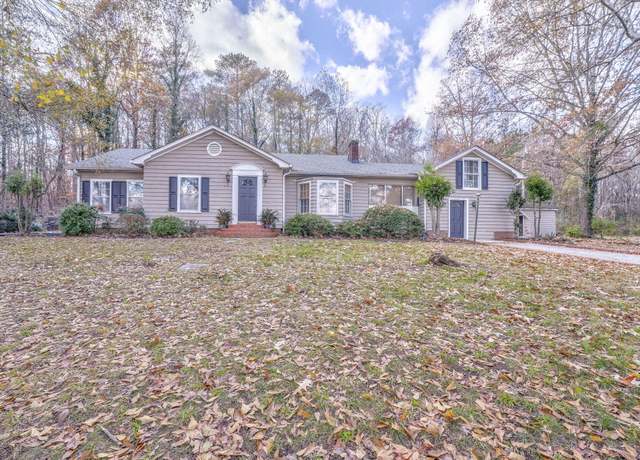 Property at 282 Cedar Ridge Rd SE, Dalton, GA 30721, 4 beds, 3 baths