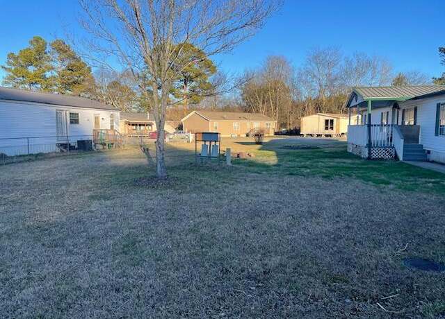 Property at 211 Pat Webb Cir, Rossville, GA 30741