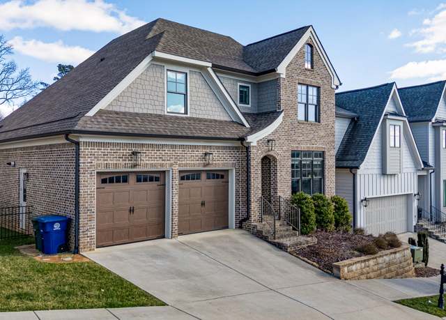 Property at 1080 Meroney St, Chattanooga, TN 37405, 4 beds, 3.5 baths