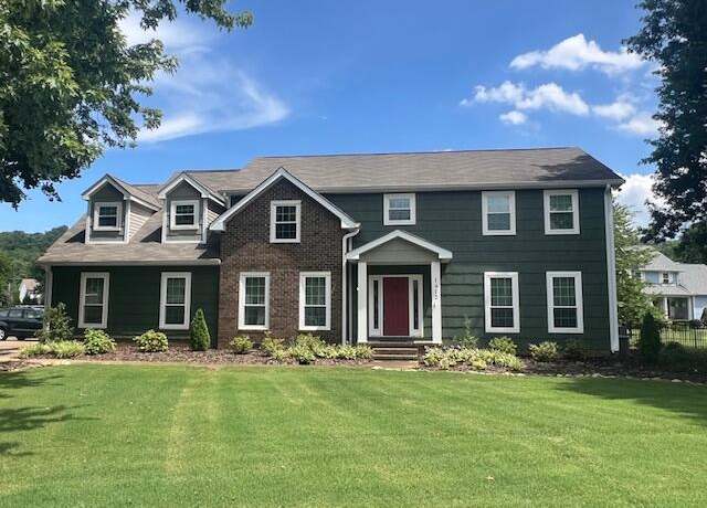 Property at 1412 Windbrook Ln, Hixson, TN 37343, 4 beds, 3.5 baths