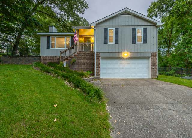 Property at 195 Brownwood Cir, Ringgold, GA 30736, 3 beds, 2 baths