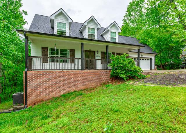 Property at 330 Battlefield Cir, Ringgold, GA 30736, 4 beds, 2.5 baths