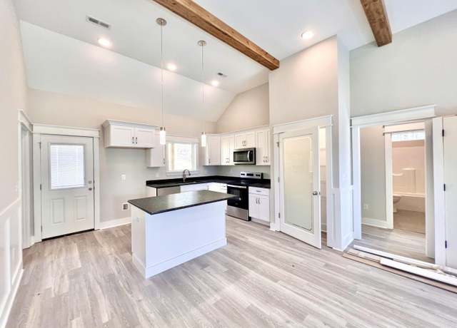 Property at 5210 Boynton Dr, Ringgold, GA 30736, 3 beds, 2 baths