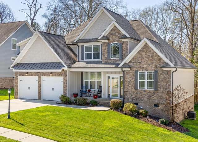 Property at 6567 Satjanon Dr, Ooltewah, TN 37363, 4 beds, 2.5 baths