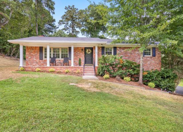 Property at 5813 Northwoods Dr, Hixson, TN 37343, 3 beds, 2 baths