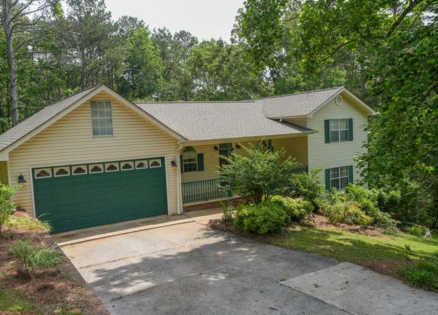 Property at 144 Snyder Cir, Ringgold, GA 30736, 3 beds, 2.5 baths