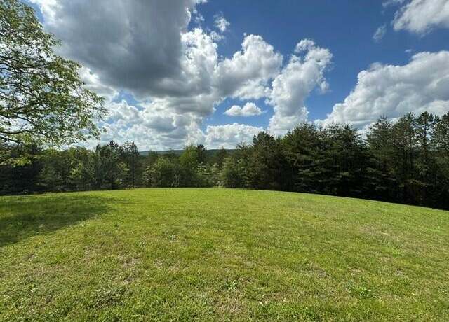 Property at 10104 Purple Martin Ln, Soddy Daisy, TN 37379, 3 beds, 2 baths