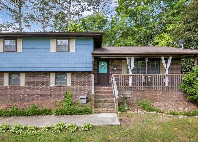 Property at 141 Sunset Dr, Ringgold, GA 30736, 3 beds, 2 baths