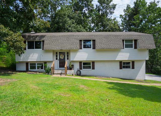 Property at 9307 Wyndover Dr, Ooltewah, TN 37363, 4 beds, 2 baths