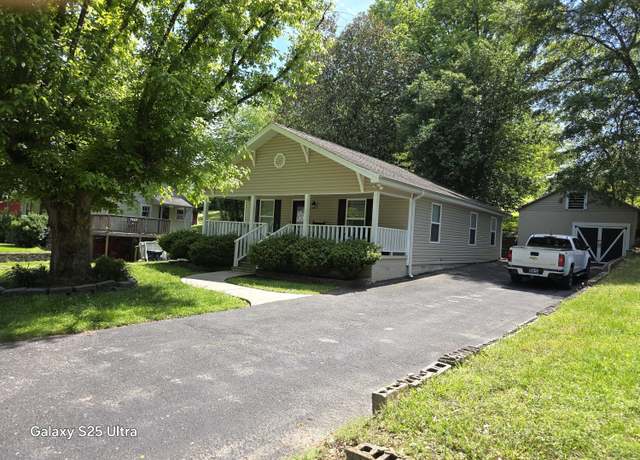 Property at 410 Gordon St, Chickamauga, GA 30707, 2 beds, 1 bath