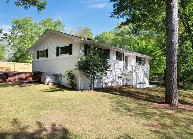 Property at 3015 Pine Dr NE, Cleveland, TN 37312, 3 beds, 2.5 baths