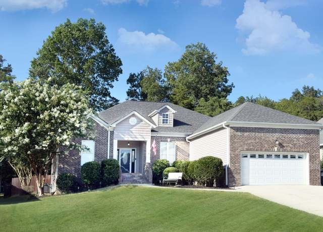 Property at 8877 Sunridge Dr, Ooltewah, TN 37363, 3 beds, 2 baths