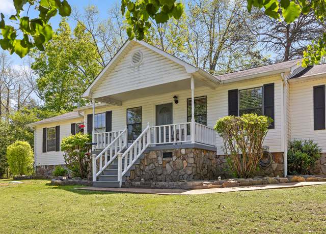 Property at 60 Hillside Dr, Ringgold, GA 30736, 3 beds, 2 baths
