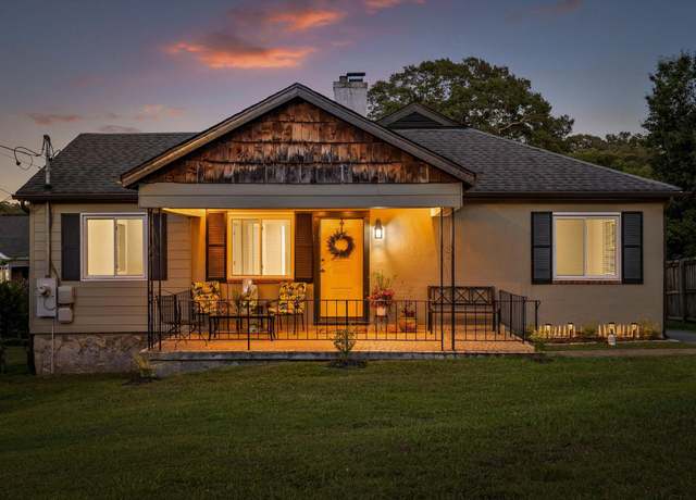 Property at 408 Broughton St, Chattanooga, TN 37411, 3 beds, 1 bath