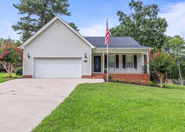 Property at 678 Waters Dr, Ringgold, GA 30736, 3 beds, 2 baths