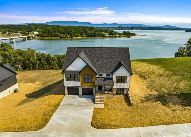 Property at 415 Hampton Way, Dandridge, TN 37725, 4 beds, 3.5 baths
