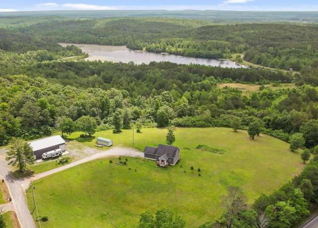 Property at 540 County Road 685, Flat Rock, AL 35966, 3 beds, 2.5 baths