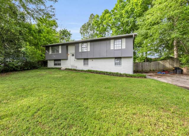 Property at 914 Kennington Hills Dr, Hixson, TN 37343, 4 beds, 2.5 baths