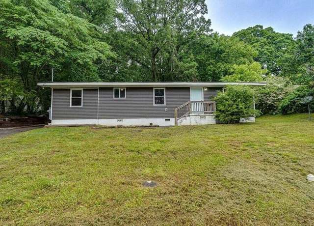 Property at 3639 Sapulpa St, Chattanooga, TN 37406, 3 beds, 1 bath