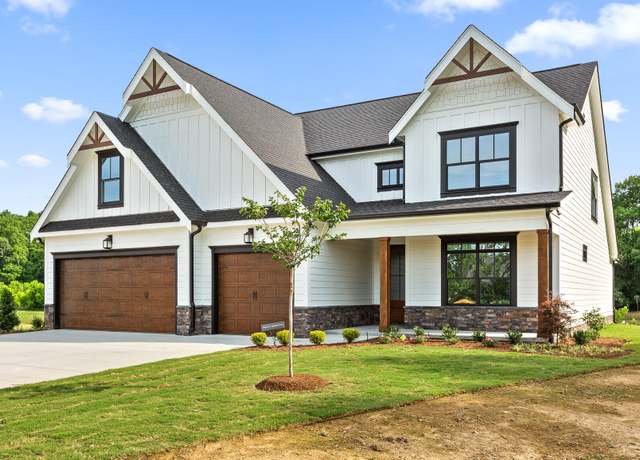 Property at 7926 Vervena Dr #25, Ooltewah, TN 37363, 5 beds, 3 baths