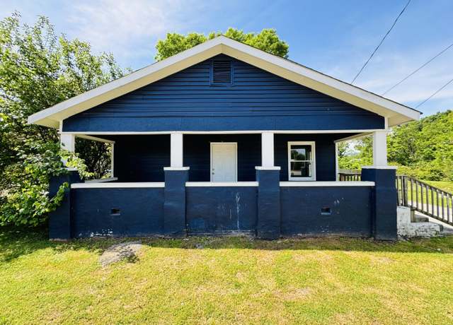 Property at 2204 Robbins St, Chattanooga, TN 37404, 4 beds, 2 baths