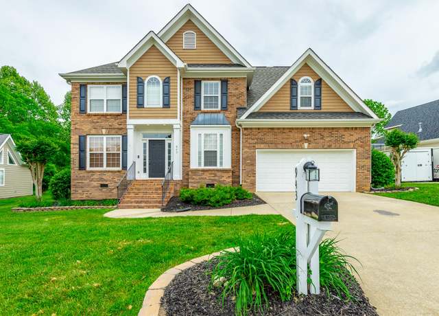 Property at 943 Cattails Dr, Ooltewah, TN 37363, 4 beds, 2.5 baths