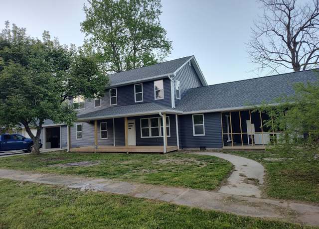 Property at 410 Cherry St, Dunlap, TN 37327, 5 beds, 2 baths