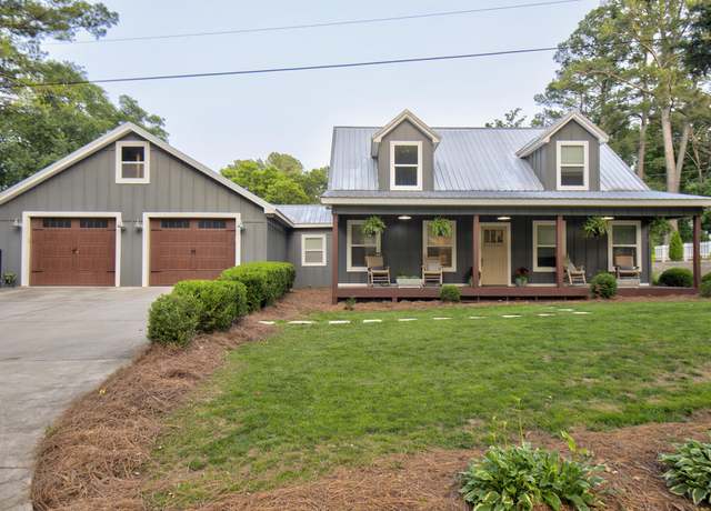 Property at 1 E Orchard Dr, Chickamauga, GA 30707, 3 beds, 2.5 baths