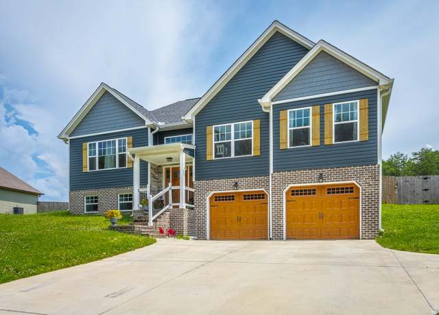 Property at 9600 Lovell Rd, Soddy Daisy, TN 37379, 3 beds, 3.5 baths