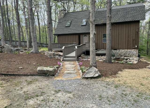 Property at 43 Miller Cove Cir, Signal Mountain, TN 37377, 3 beds, 3 baths