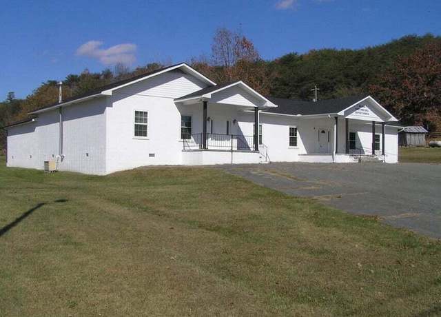 Property at 211 Rock Ave, Palmer, TN 37365, 3 beds, 2 baths
