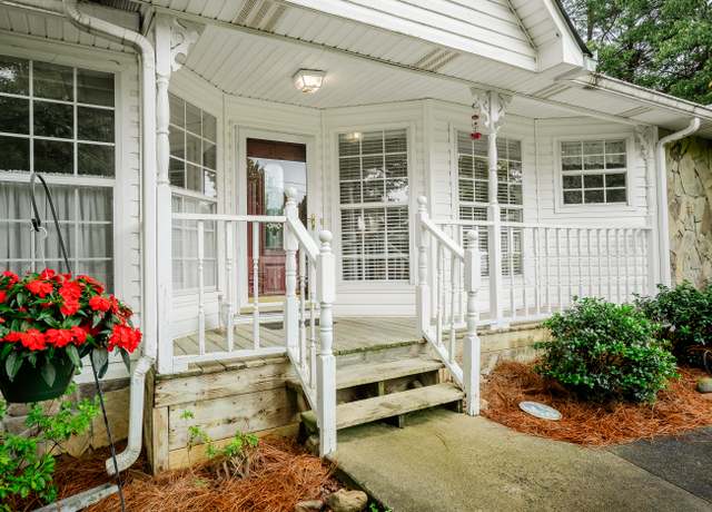Property at 103 Paddle Wheel Ct, Cohutta, GA 30710, 3 beds, 2 baths
