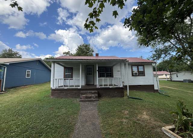 Property at 411 Mill St, Madisonville, TN 37354, 3 beds, 1 bath