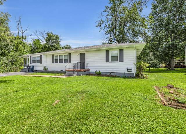 Property at 5506 Sunny Dell Ln, Chattanooga, TN 37412, 3 beds, 2 baths
