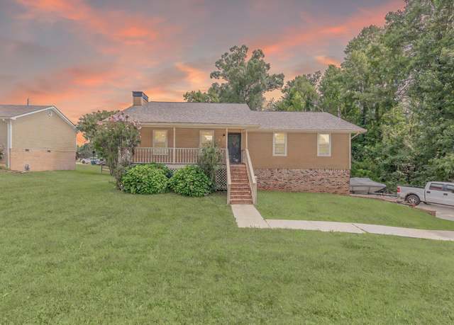 Property at 2225 Violette Dr, Soddy Daisy, TN 37379, 3 beds, 2 baths