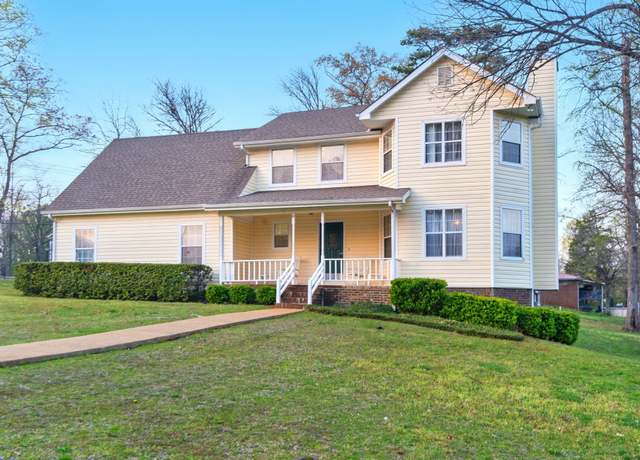 Property at 7701 Diamondhead Dr, Ooltewah, TN 37363, 4 beds, 2.5 baths